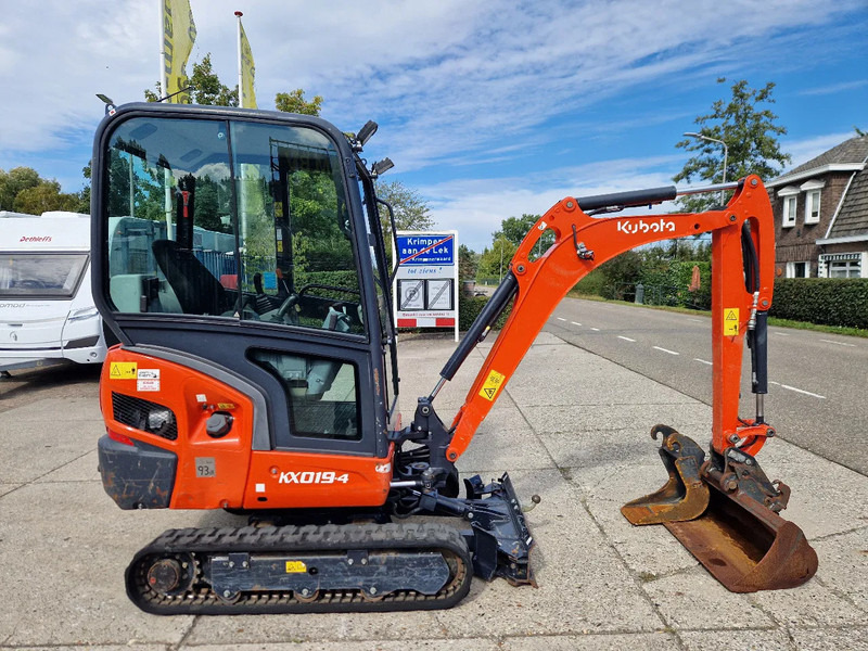 Kubota KX019-4 met 1990 uur - Мини багер: снимка 2 Kubota KX019-4 met 1990 uur - Мини багер: снимка 2