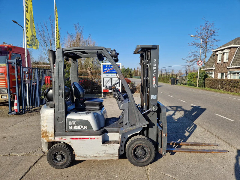 Nissan 1.8 ton LPG triplomast - Газокар: снимка 2 Nissan 1.8 ton LPG triplomast - Газокар: снимка 2