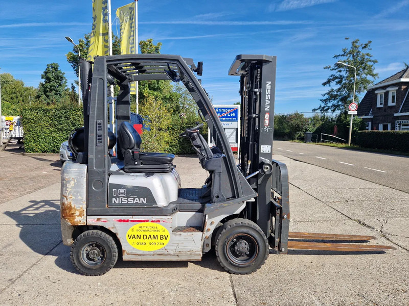 Nissan 1800 kg. LPG met keuring - Газокар: снимка 3 Nissan 1800 kg. LPG met keuring - Газокар: снимка 3