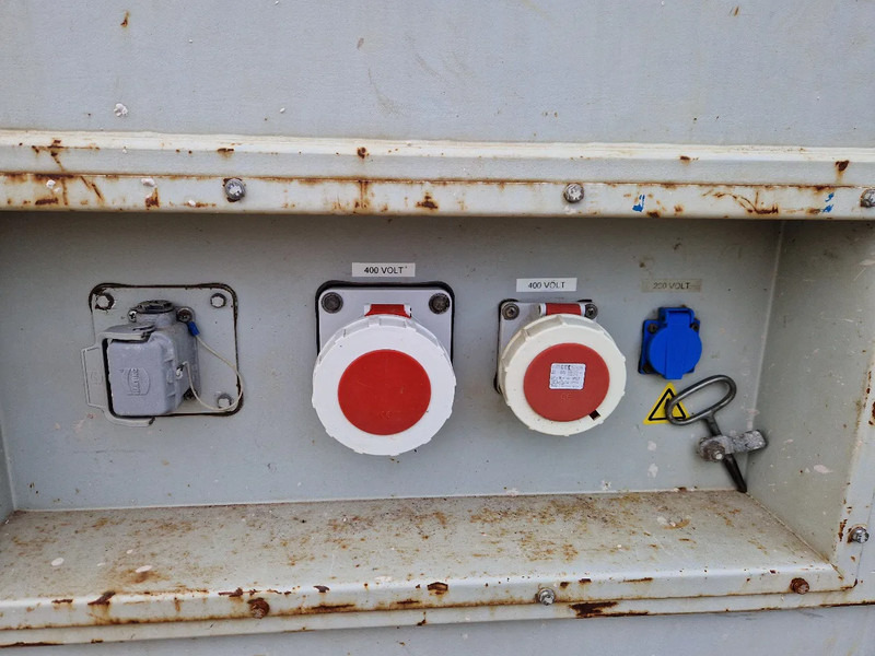 Onbekend geluidgedempt aggregaat met Stamford generator 72.5 kVA - Електрогенератор: снимка 5 Onbekend geluidgedempt aggregaat met Stamford generator 72.5 kVA - Електрогенератор: снимка 5
