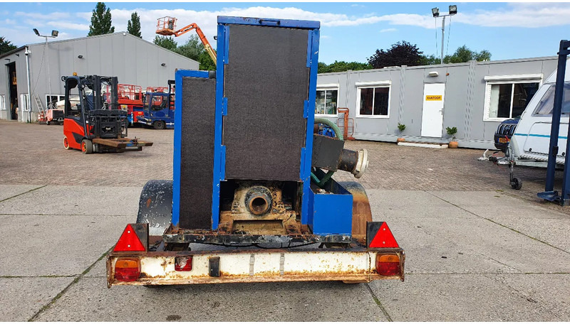 Onbekend vuilwaterpomp met Petter motor - Водна помпа: снимка 4 Onbekend vuilwaterpomp met Petter motor - Водна помпа: снимка 4