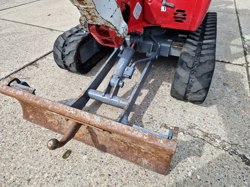 Мини багер Takeuchi TB216 met 2089 uur: снимка 13 Мини багер Takeuchi TB216 met 2089 uur: снимка 13