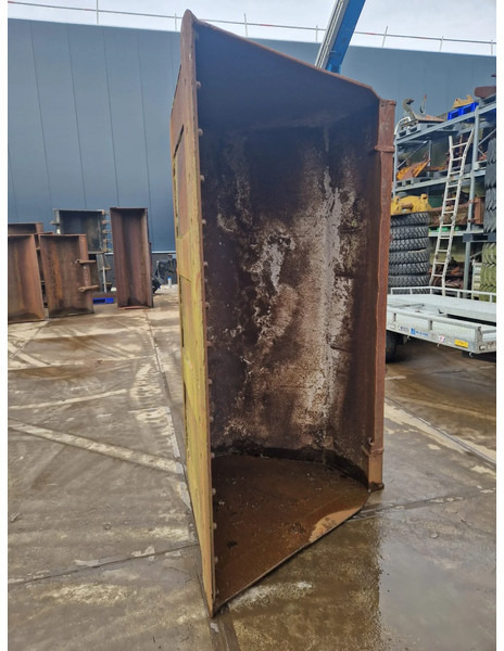 Volvo dichte wielladerbak 2.24m. breed - Кофа за Строителна техника: снимка 3 Volvo dichte wielladerbak 2.24m. breed - Кофа за Строителна техника: снимка 3