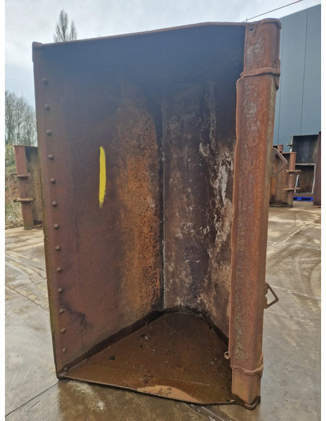 Volvo dichte wielladerbak 2.24m. breed - Кофа за Строителна техника: снимка 1 Volvo dichte wielladerbak 2.24m. breed - Кофа за Строителна техника: снимка 1