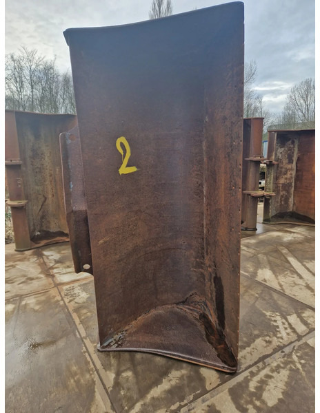 Volvo dichte wielladerbak breedte 2.24m. - Кофа за Строителна техника: снимка 1 Volvo dichte wielladerbak breedte 2.24m. - Кофа за Строителна техника: снимка 1