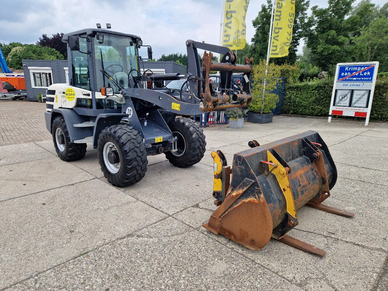 Yanmar TL80 / Terex TL80 / Schaeff TL80 very low hours! - Колесен товарач: снимка 2 Yanmar TL80 / Terex TL80 / Schaeff TL80 very low hours! - Колесен товарач: снимка 2