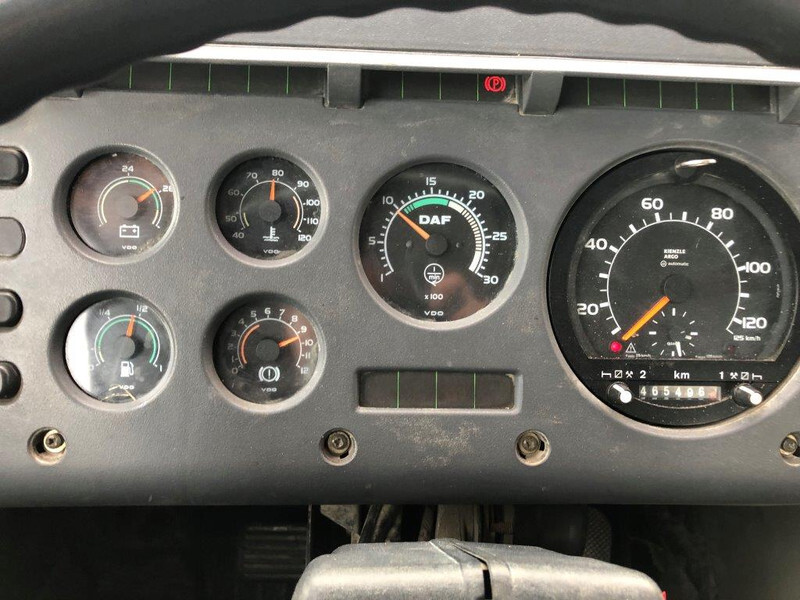 Самосвал камион, Камион с кран DAF 95.350 ATi - 6x4: снимка 8 Самосвал камион, Камион с кран DAF 95.350 ATi - 6x4: снимка 8
