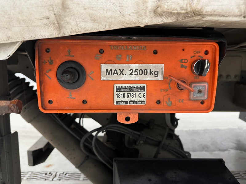DAF CF 290 - Камион с брезент: снимка 5 DAF CF 290 - Камион с брезент: снимка 5
