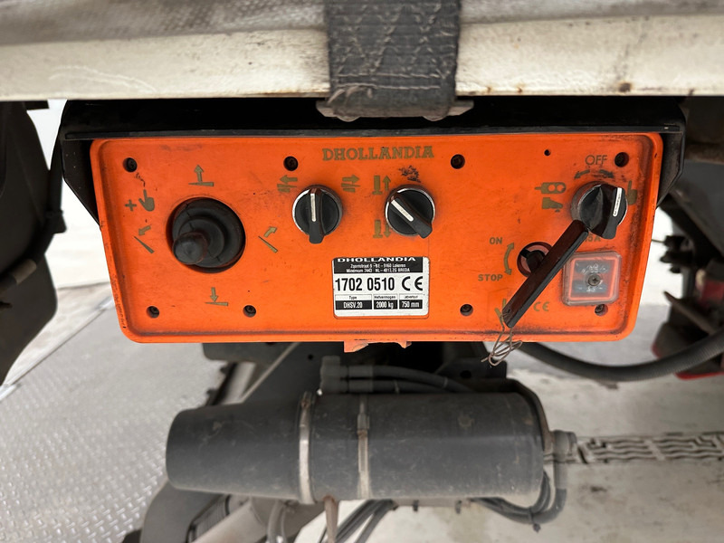 DAF CF 370 - Камион с брезент: снимка 4 DAF CF 370 - Камион с брезент: снимка 4