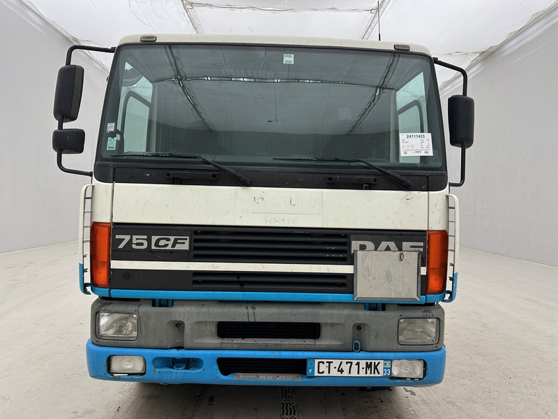 DAF CF75.250* - Бордови камион, Камион с кран: снимка 2 DAF CF75.250* - Бордови камион, Камион с кран: снимка 2