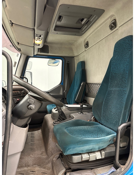 Камион с брезент DAF LF45.150: снимка 11