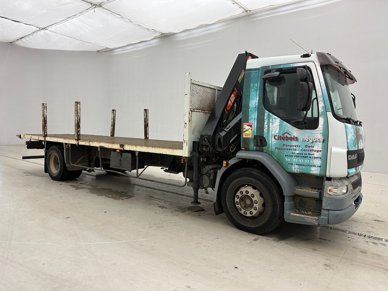DAF LF55.210 - Бордови камион, Камион с кран: снимка 3 DAF LF55.210 - Бордови камион, Камион с кран: снимка 3