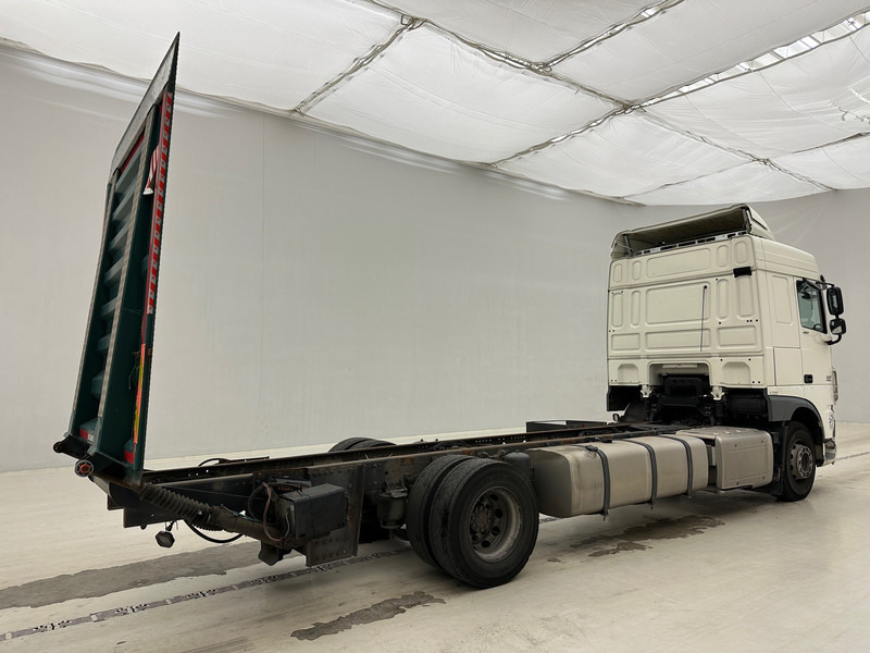 DAF XF 460 Space Cab - Шаси кабина: снимка 4 DAF XF 460 Space Cab - Шаси кабина: снимка 4