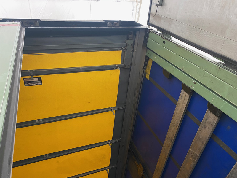 Камион с брезент DAF XF 460 Super Space Cab: снимка 13