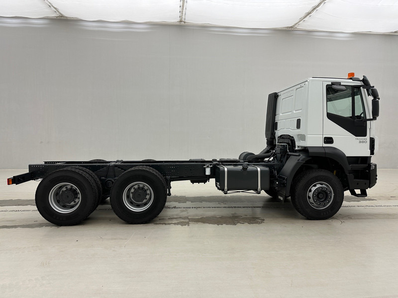 Iveco Trakker 380 - 6x4 - Шаси кабина: снимка 4 Iveco Trakker 380 - 6x4 - Шаси кабина: снимка 4