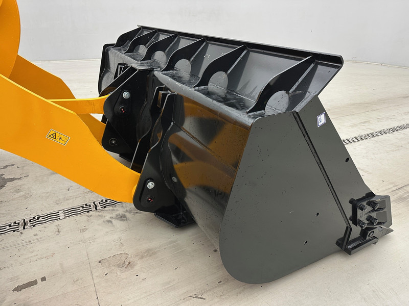 Lonking LG855H "4 pieces available" - Булдозер: снимка 4 Lonking LG855H "4 pieces available" - Булдозер: снимка 4