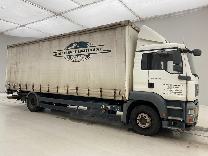 MAN TGA 18.320 - Камион с брезент: снимка 3 MAN TGA 18.320 - Камион с брезент: снимка 3