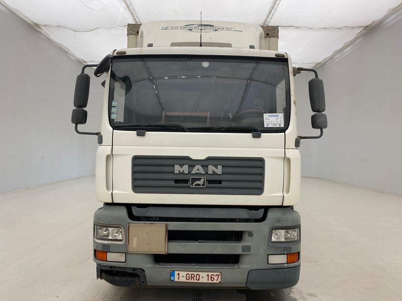 MAN TGA 18.320 - Камион с брезент: снимка 2 MAN TGA 18.320 - Камион с брезент: снимка 2