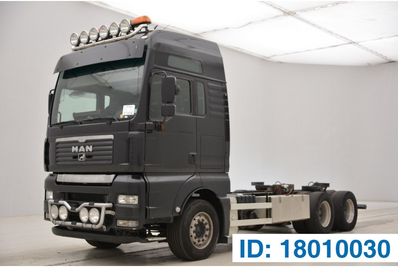 MAN TGA 28.530 - 6x2 - Шаси кабина: снимка 1 MAN TGA 28.530 - 6x2 - Шаси кабина: снимка 1