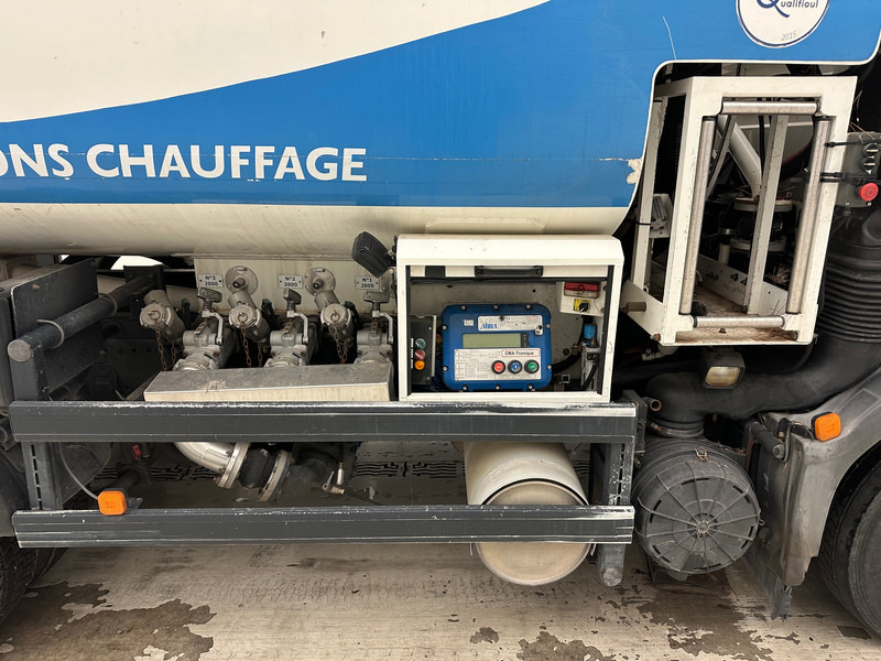 MAN TGL 10.180 - Камион цистерна: снимка 5 MAN TGL 10.180 - Камион цистерна: снимка 5