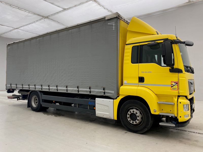 MAN TGS 18.320 - Камион с брезент: снимка 3 MAN TGS 18.320 - Камион с брезент: снимка 3