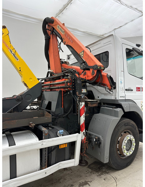 Mercedes-Benz Axor 1824 - Мултилифт с кука камион, Камион с кран: снимка 5 Mercedes-Benz Axor 1824 - Мултилифт с кука камион, Камион с кран: снимка 5