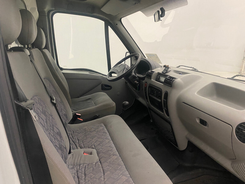 Opel Movano* - Товарен бус: снимка 4 Opel Movano* - Товарен бус: снимка 4