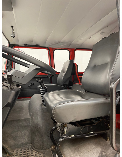 Пожарна кола Renault G230: снимка 12 Пожарна кола Renault G230: снимка 12