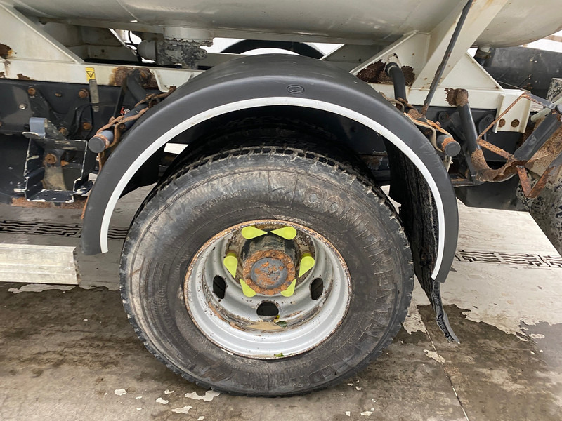 Камион цистерна Renault Midlum 180 DCi: снимка 10