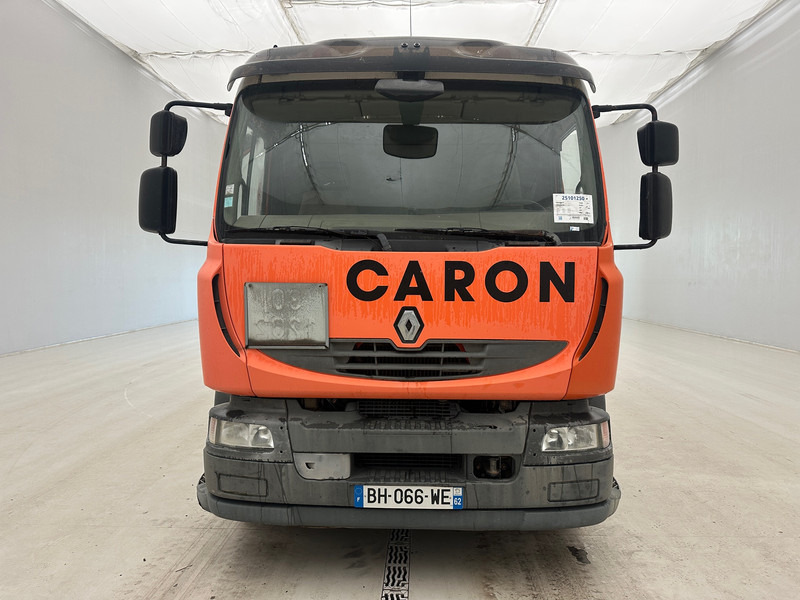 Renault Midlum 300 DXi - Камион цистерна: снимка 2 Renault Midlum 300 DXi - Камион цистерна: снимка 2