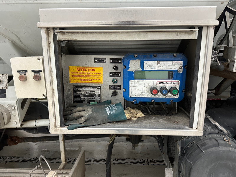 Камион цистерна Renault Premium 270 DXi: снимка 7