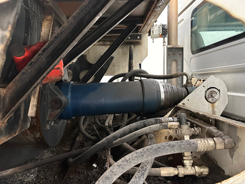 Renault Premium 370 - Самосвал камион: снимка 4 Renault Premium 370 - Самосвал камион: снимка 4