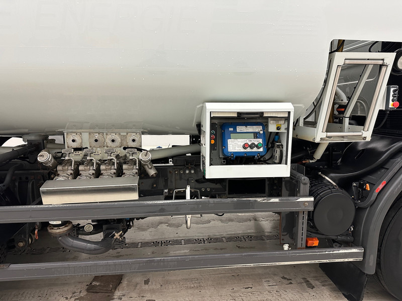 Renault Premium Lander 270 DXi - Камион цистерна: снимка 5 Renault Premium Lander 270 DXi - Камион цистерна: снимка 5