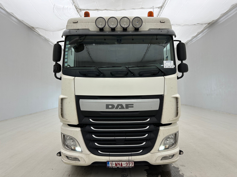 DAF XF 460 Space Cab - Влекач: снимка 2 DAF XF 460 Space Cab - Влекач: снимка 2