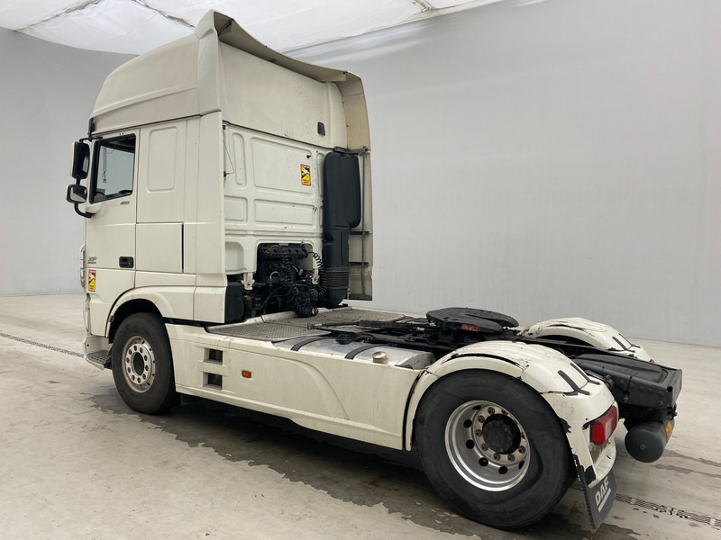 Влекач DAF XF 460 Super Space Cab: снимка 6