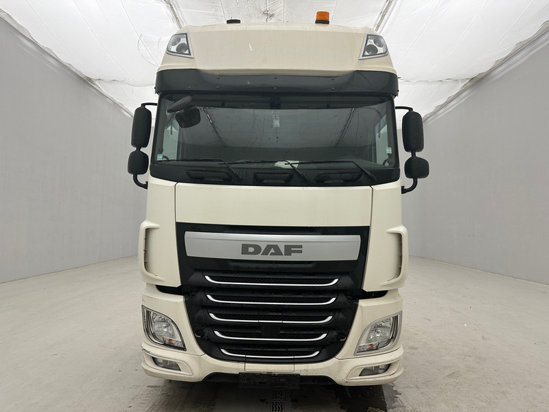 DAF XF 460 Super Space Cab - Влекач: снимка 2 DAF XF 460 Super Space Cab - Влекач: снимка 2