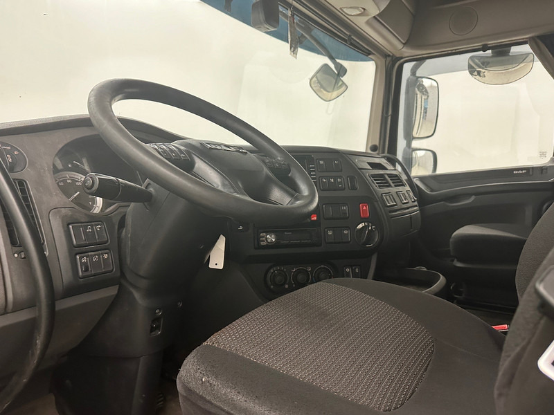 Влекач DAF XF 460 Super Space Cab: снимка 7