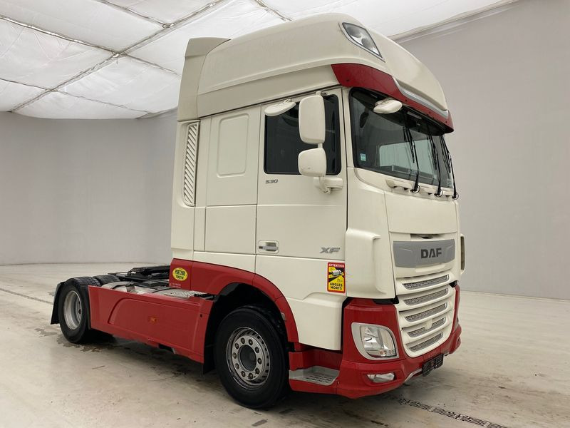 DAF XF105.530 Super Space Cab - Влекач: снимка 3 DAF XF105.530 Super Space Cab - Влекач: снимка 3