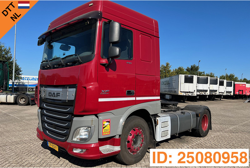 DAF XF106.440 Space Cab - Влекач: снимка 1 DAF XF106.440 Space Cab - Влекач: снимка 1