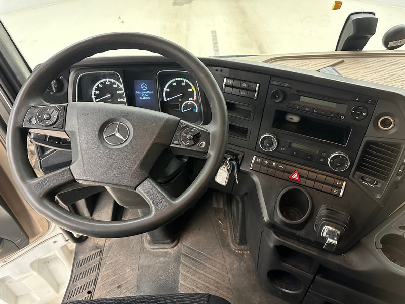 Влекач Mercedes-Benz Actros 1842: снимка 11