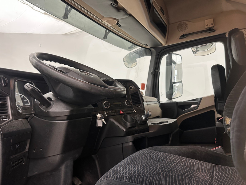 Влекач Mercedes-Benz Actros 1842: снимка 9