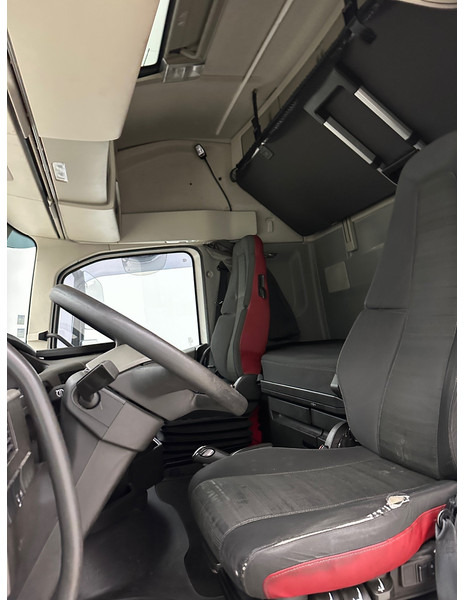 Влекач Volvo FH 460 Globetrotter - ADR: снимка 11