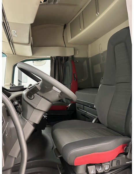 Влекач Volvo FH 460 Globetrotter: снимка 10