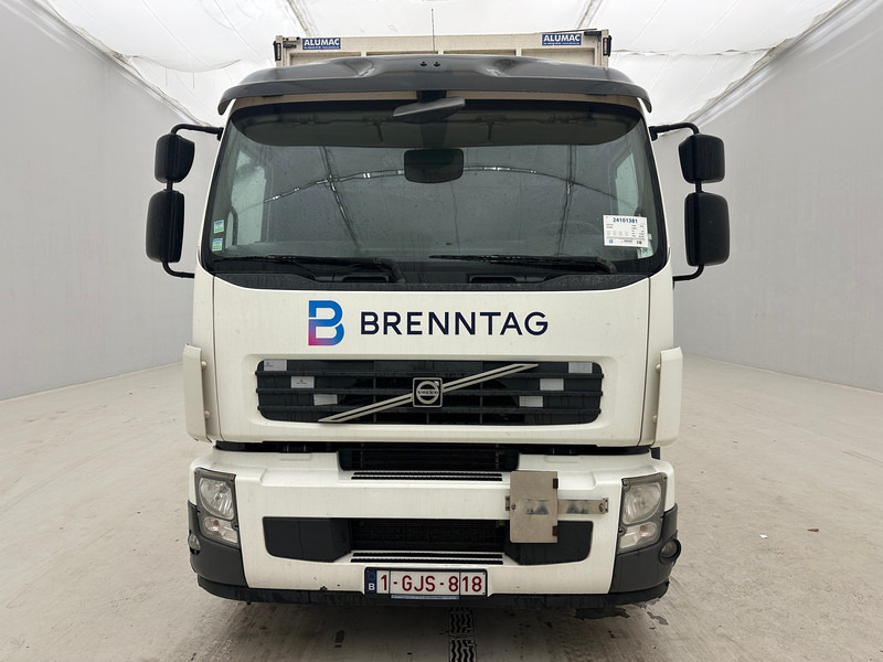 Volvo FE 300 - 6x2* - Камион с брезент: снимка 2 Volvo FE 300 - 6x2* - Камион с брезент: снимка 2