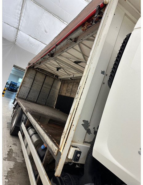 Камион с брезент Volvo FE 340: снимка 11