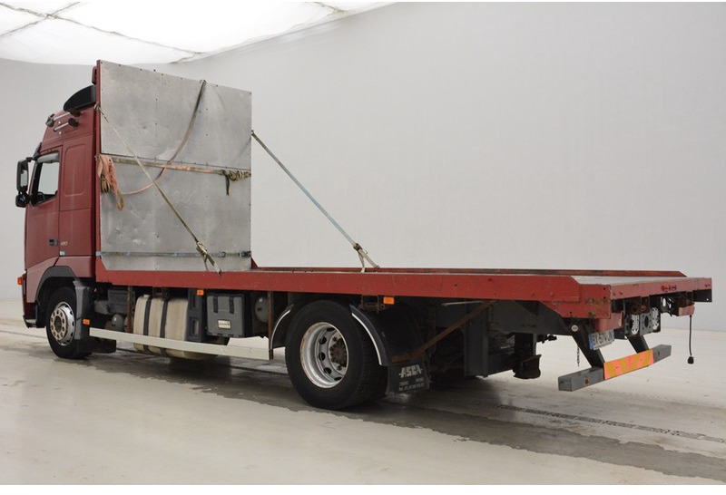 Бордови камион Volvo FH12.460 Globetrotter: снимка 6 Бордови камион Volvo FH12.460 Globetrotter: снимка 6