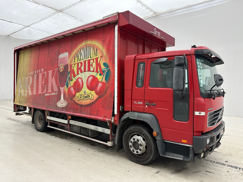 Volvo FL 220 - Камион с брезент: снимка 3 Volvo FL 220 - Камион с брезент: снимка 3