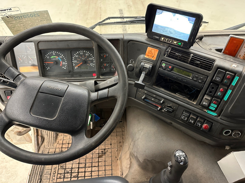 Самосвал камион, Камион с кран Volvo FM12.380 - 6x4: снимка 8