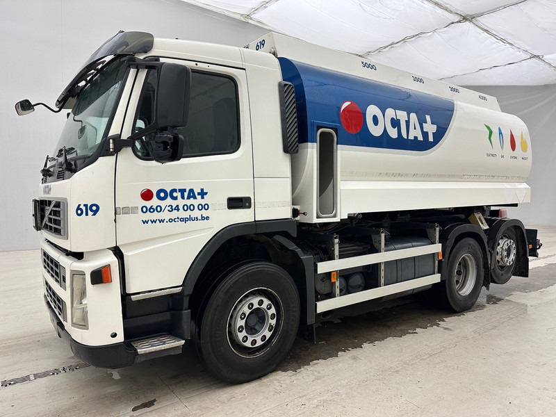 Volvo FM360 - 6x2 - Камион цистерна: снимка 1 Volvo FM360 - 6x2 - Камион цистерна: снимка 1