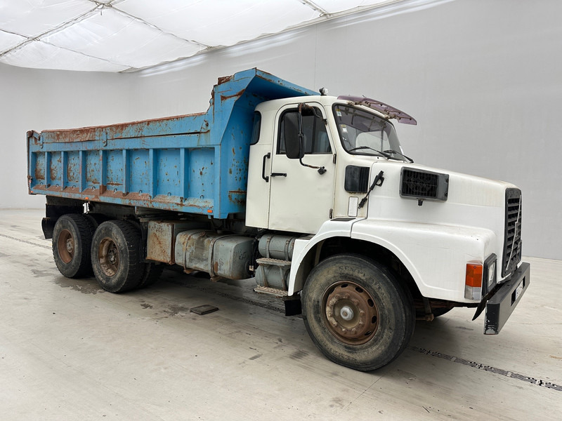 Volvo N10.320 - 6x4 - Самосвал камион: снимка 3 Volvo N10.320 - 6x4 - Самосвал камион: снимка 3